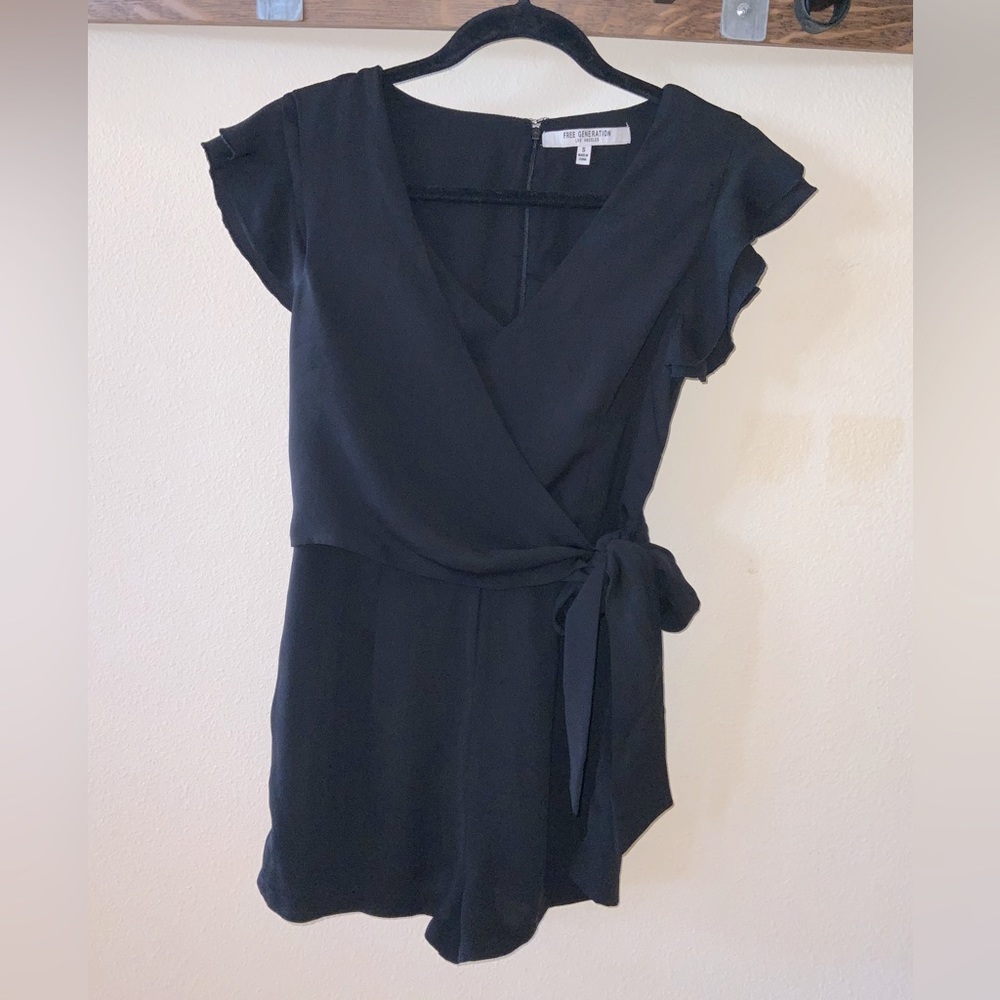 Free Generation Los Angeles Side Tie Black Romper | Size Small